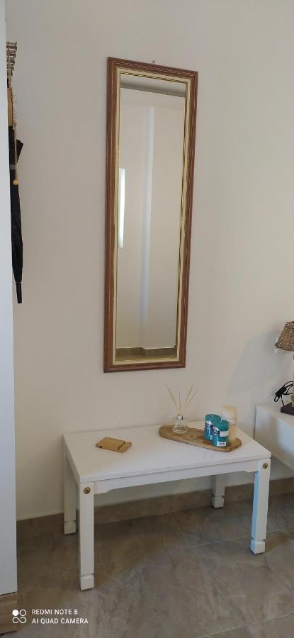 Golden Mile Studio-Apartment 입소스 외부 사진