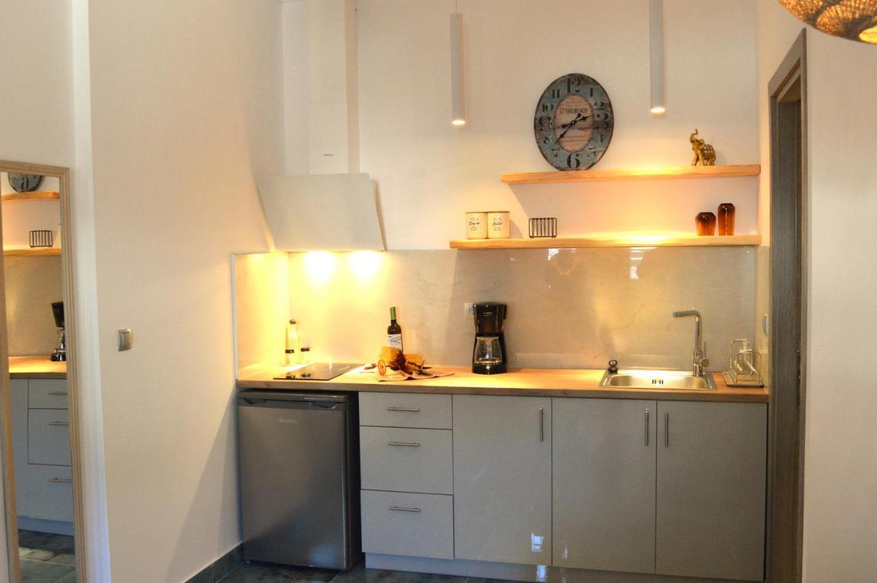 Golden Mile Studio-Apartment 입소스 외부 사진